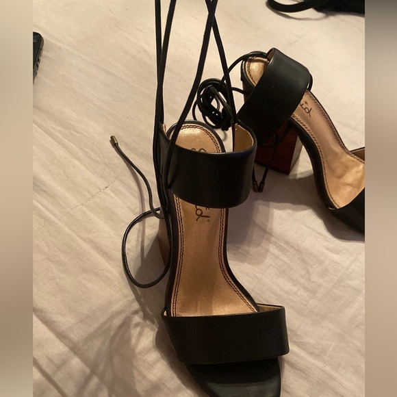 Splendid Strap heals used twice, very good condition. Size 7m - Picture 3 of 9